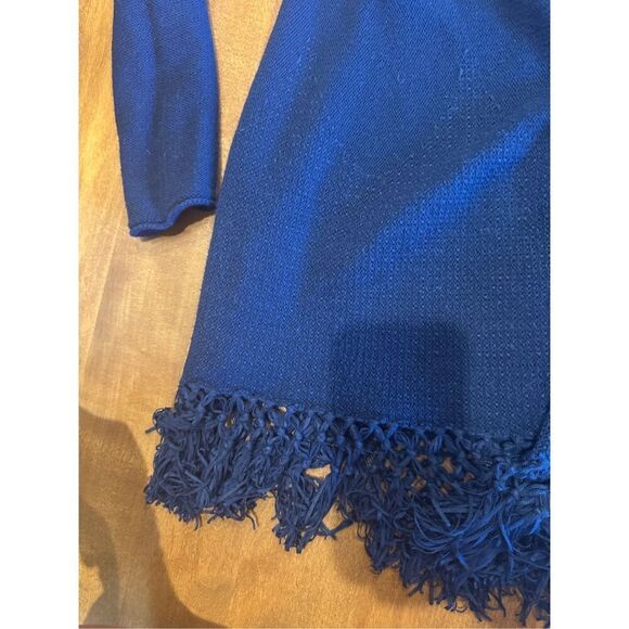 Woman’s Lily Pulitzer cardigan size medium navy blue - Picture 3 of 4